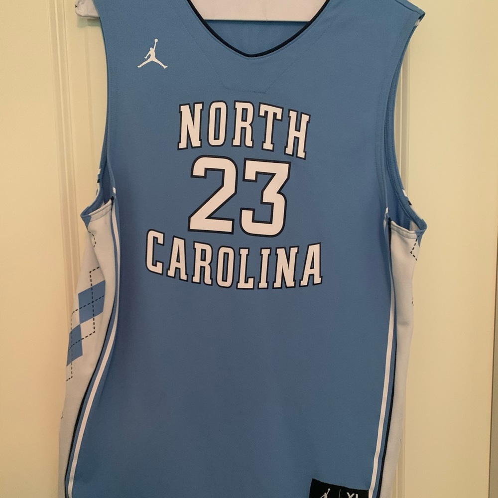 Authentic hardly worn UNC Jordan basketball jersey
